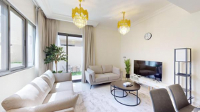 Primestay - Odora 3BR Villa, Damac Hills 2
